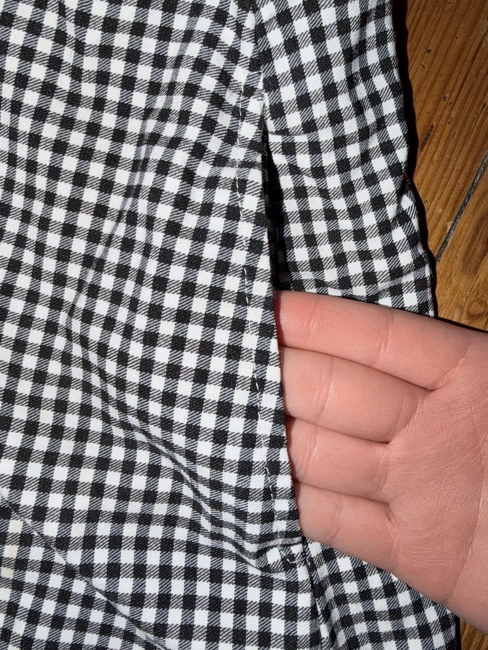 Urban Outfitters Black and White Gingham Mini Skirt - Picture 2 of 4